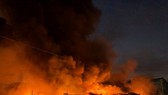 Hundreds of firefighters join fight to douse fire in Vinh Loc Industrial Park