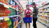 Vietnamese consumers spend less on FMCG Vietnamese consumers spend less on FMCG