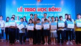 570 suất học bổng dành cho các em có hoàn cảnh khó khăn