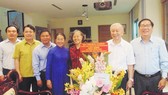 Lãnh đạo TPHCM thăm các nhà giáo tiêu biểu