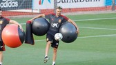 Enrique có kế hoạch đưa Tây Ban Nha trở lại giai đoạn hoàng kim. Ảnh EPA.