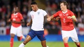 Marcus Rashford (trái) có thể tự tin khi trở lại CLB. Ảnh: Getty Images