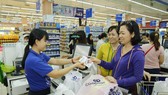 Hút hàng quà tặng đẳng cấp từ chương trình Tích tem đổi quà tại Co.opmart
