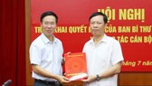 Ông Phạm Văn Linh nhận nhiệm vụ Phó Chủ tịch chuyên trách Hội đồng Lý luận Trung ương. Ảnh: TTXVN