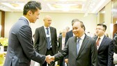 Thủ tướng Nguyễn Xuân Phúc gặp gỡ đại diện các tập đoàn toàn cầu