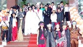 Phụ huynh tự làm khổ nhau