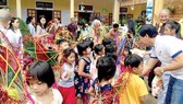 Hàng trăm suất quà Trung thu cho trẻ em nghèo miền núi A Lưới