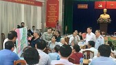 Chủ tịch UBND TPHCM Nguyễn Thành Phong: “Tận đáy lòng, tôi xin lỗi người dân Thủ Thiêm” Chủ tịch UBND TPHCM Nguyễn Thành Phong: “Tận đáy lòng, tôi xin lỗi người dân Thủ Thiêm”