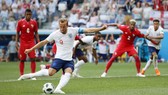Harry Kane sút phạt đền vè cùng 1 hướng.