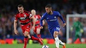 Eden Hazard sẽ thể hiện tài năng của mình trước ông thầy mới.