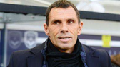 Gustavo Poyet dọa từ chức HLV trưởng Bordeaux