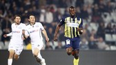 Usain Bolt tập dượt với CLB Australia