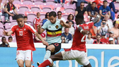 Eden Hazard đột phá qua phòng tuyến Thụy Sĩ