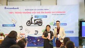 Sacombank tìm ra chủ thẻ tín dụng trúng xe SH Mode 2018 Sacombank tìm ra chủ thẻ tín dụng trúng xe SH Mode 2018