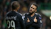 Ibraz tin rằng, Neymar (phải) sẽ nhường bước cho Mbappe.