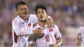 Lào - Việt Nam 0-3: Công Phượng khai hỏa, Anh Đức ghi bàn, Quang Hải lập siêu phẩm