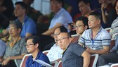 HLV Park Hang-seo cùng trợ lý xem các trận đấu tại V-League 2018. Ảnh: MINH HOÀNG