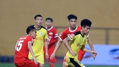 Viettel và Hà Nội B cùng thi đấu thành công ở vòng 7. Ảnh: MINH HOÀNG