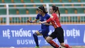 Đội TKS.Thái Nguyên (áo xanh) đang trở thành "hiện tượng" của giải. Ảnh: DŨNG PHƯƠNG