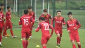 Tiến Linh (7) đã tập luyện cùng đội. Ảnh: MINH HOÀNG