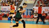 Chủ công Trần Thị Thanh Thuý vỡ oà cảm xúc sau khi cùng VTV Bình Điền Long An vượt qua U.23 Thái Lan. Ảnh: DŨNG PHƯƠNG