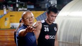 Tiến Dũng vẫn là sự lựa chọn số 1 trong khung thành U22 Việt Nam. Ảnh: Minh Hoàng