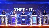 Leaders of the Ministry of Information and Communications as well as VNPT in the grand opening ceremony of VNPT-IT on June 12, 2018. Photo by T.B