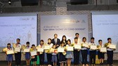 Excellent pupils received their awards from the program