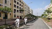 Accommodation for low-income workers in industrial and economic zones (IZs and EZs) has become more scarce in the face of increasing demand. (Photo: vov.vn)