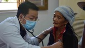 Bệnh viện Đại học Y Dược TPHCM khám chữa bệnh miễn phí cho người dân Quảng Ngãi