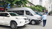 Tăng phí nước thải, thu phí đậu xe lũy tiến theo giờ