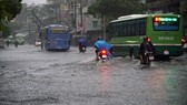 Vấn đề ngập nước là một trong những bức xúc của người dân TPHCM . Ảnh: HOÀNG HÙNG