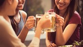 Hệ lụy khi phụ nữ cũng mê nhậu