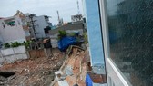 圖為某一民宅的牆壁倒塌現場。(圖源:公元)