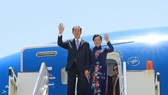 國家主席陳大光與夫人抵達埃及盧克索機場。(圖源:顏創)