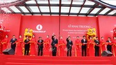 西寧省最大的Vincom Plaza商業中心、Vinpearl 5星級酒店和Shophouse商業大厦組合落成開業儀式。()