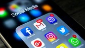 英國政府21日推出一款手機應用程序(App),方便在英國“脫歐”後繼續留英的歐盟公民提交申請。(示意圖源:互聯網)
