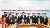 The signing ceremony of the smart complex in Thu Thiem (Photo: SGGP)