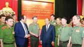 Thủ tướng Nguyễn Xuân Phúc với các đại biểu dự hội nghị. Ảnh: TTXVN
