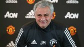 HLV Jose Mourinho không nêu lên bất kỳ điều tích cực nào trong buổi họp báo đầu tiên. Ảnh: Getty Images
