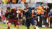 Leroy Sane (phải) là một trong vài trụ cột Man.City được trải qua giai đoạn giao hữu trước giải. Ảnh: Getty Images