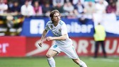 Modric đã quyết định ở lại Real. Ảnh: Getty Images