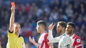 Sergio Ramos thiết lập kỷ lục chẳng ai mong muốn. Ảnh: Getty Images