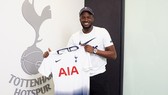 Tanguy Ndombele trở thành tân binh đắt nhất lịch sử Tottenham. Ảnh: Daily Mail