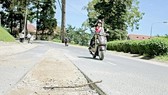 Cắt xẻ đường vô tội vạ rồi trả lại mặt đường nham nhở