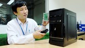 Thạc sĩ Đặng Thanh Hùng giới thiệu bo mạch điện tử Raspberry Pi