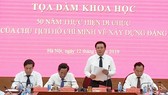Đồng chí Nguyễn Xuân Thắng - Bí thư Trung ương Đảng, Giám đốc Học viện Chính trị Quốc gia Hồ Chí Minh phát biểu đề dẫn tọa đàm
