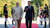 Tổng thống Pháp Emmanuel Macron và Thủ tướng Ấn Độ Narendra Modi. Ảnh: REUTERS