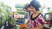 Đông đảo người dân chọn kênh bán lẻ tiện lợi để mua sắm hàng ngày