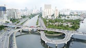 Cầu Nguyễn Văn Cừ, TPHCM. Ảnh: HOÀNG HÙNG